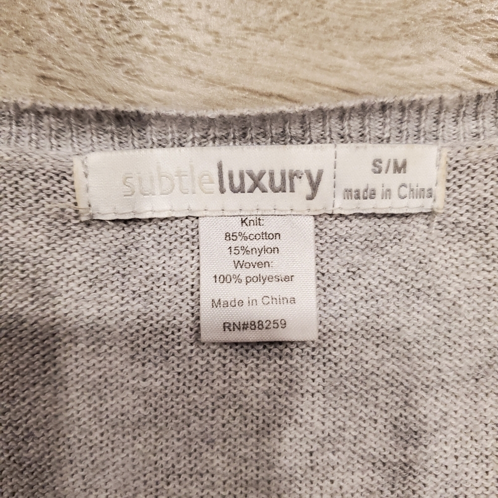 Subtle Luxury Top - Picture 4 of 6